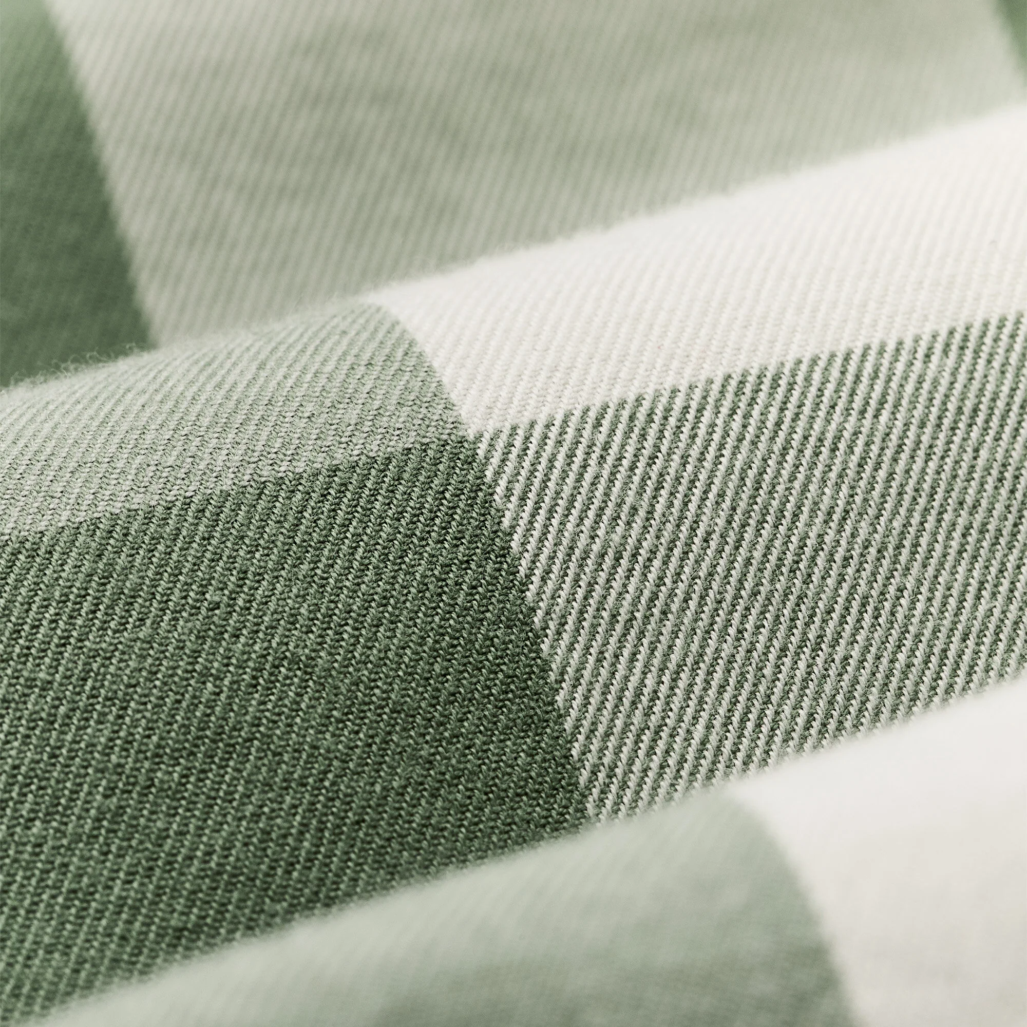 WOMEN’S SHORT SLEEVE TWILL CAMP SHIRT - Image 5